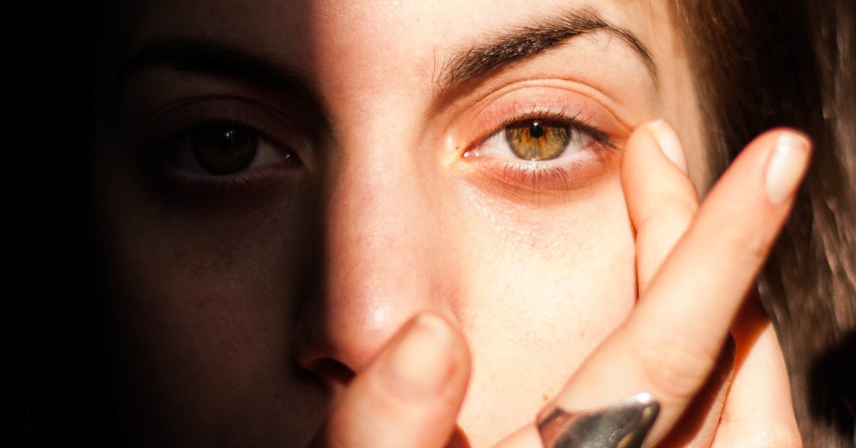 Sunburned Eyes Causes Symptoms And Treatment