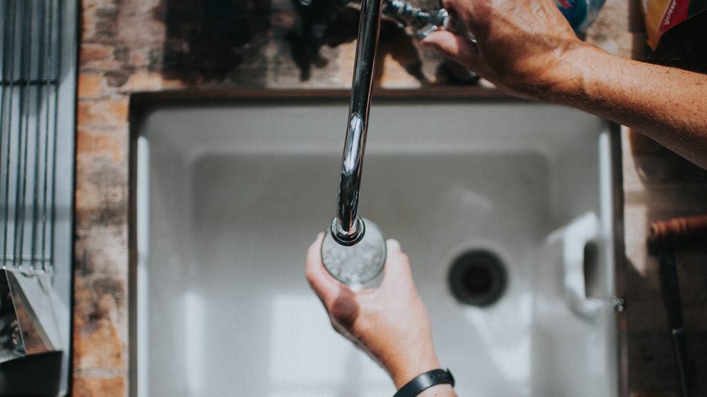 Dehydration headaches Signs, treatment, and prevention