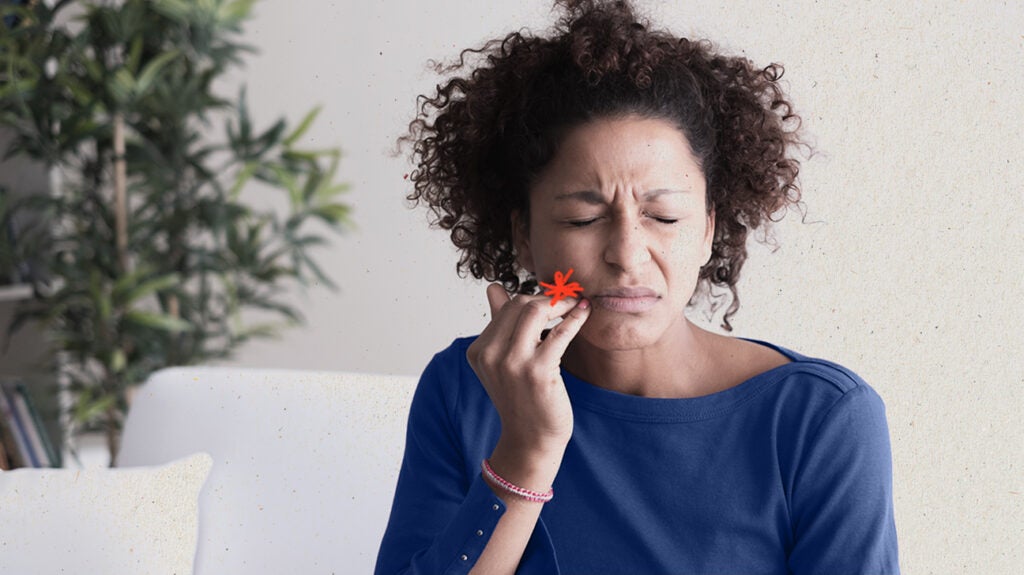 Crohn's mouth ulcers Symptoms, causes, and treatments