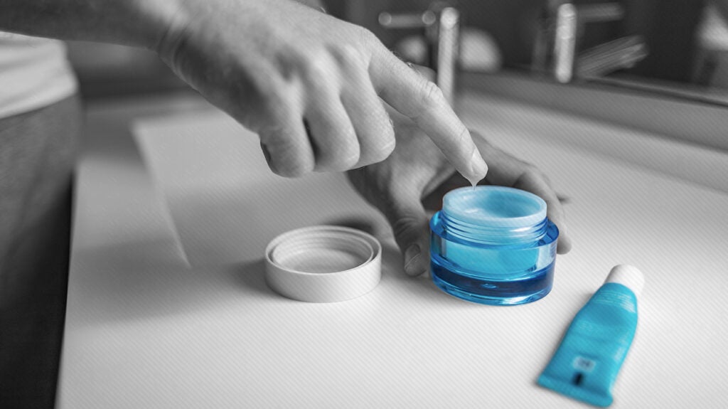 Psoriasis on the eyelids Symptoms, causes, and treatment