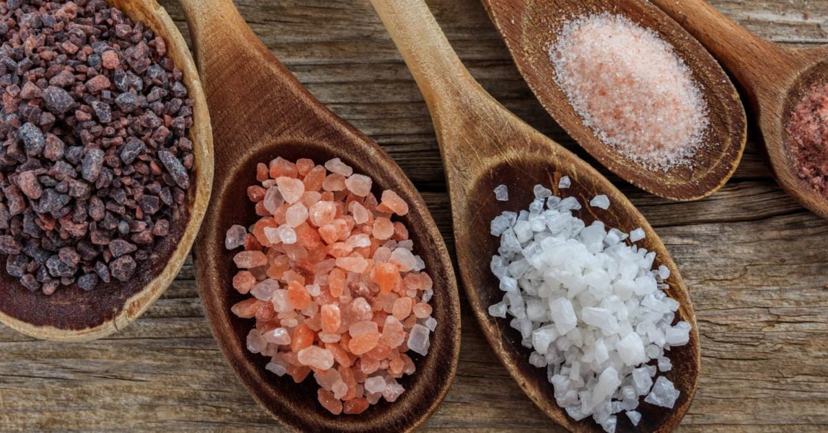 Sea salt vs. table salt Differences and health benefits