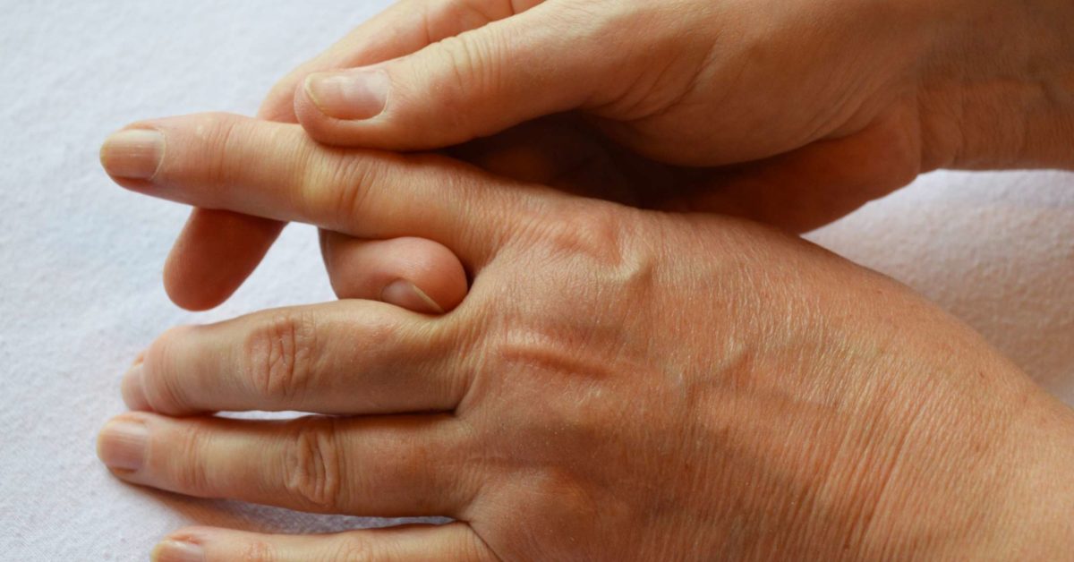 what is the proper medical term for your thumb?