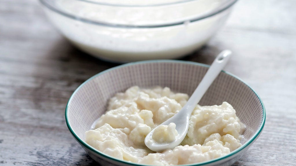 Kefir vs. yogurt Benefits, nutrition, and more