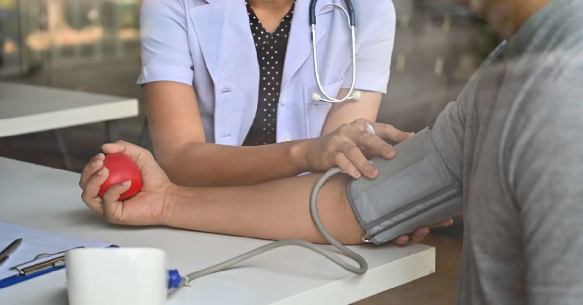 hypertension signs and symptoms and treatment adókedvezmény betegség magas vérnyomás