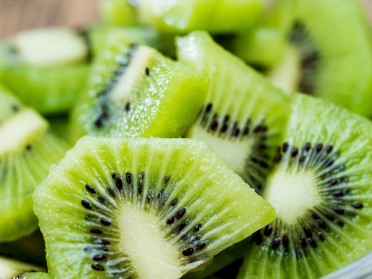 Can Parrots Eat Kiwi Fruit? Discover the Nutritional Benefits!