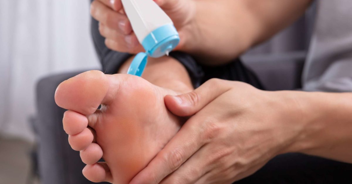 How long to soak a sprained ankle in epsom salt Diabetes And Epsom Salts Complications And Tips