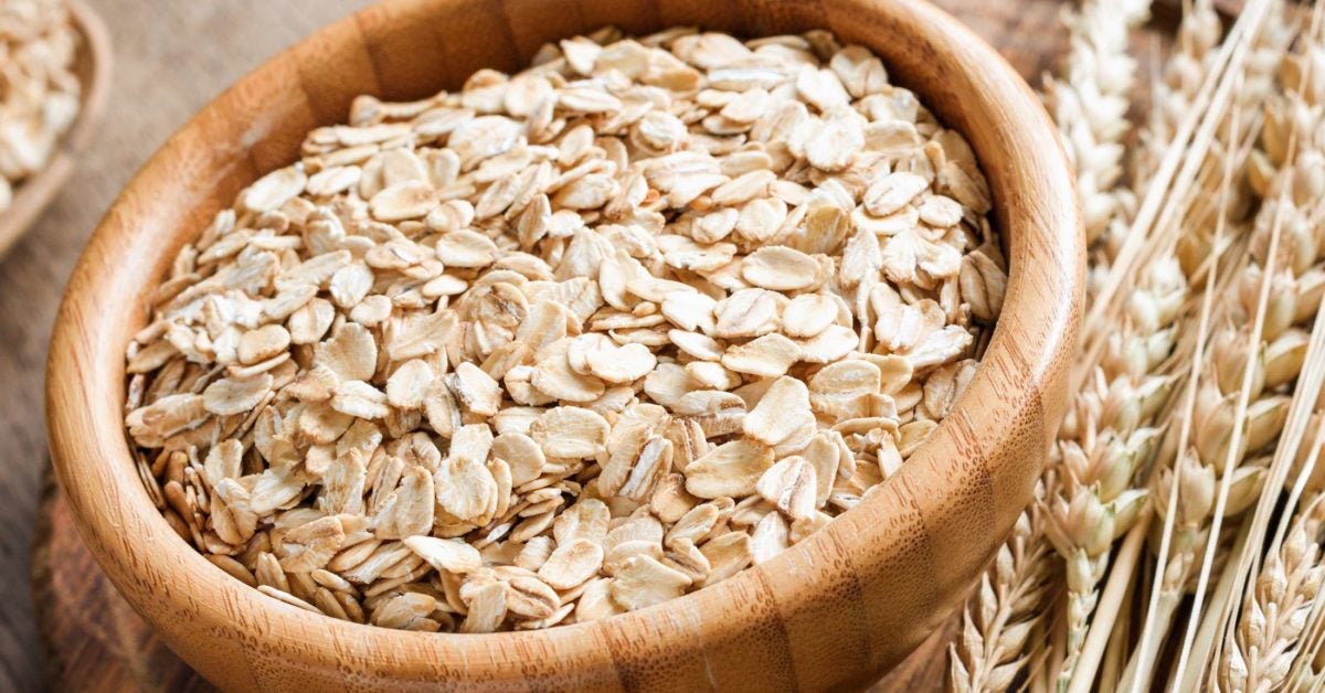 Easy Homemade Oatmeal: Are Raw Oats Safe to Eat?