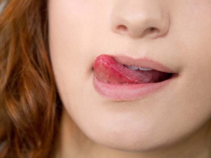 Bitter taste in mouth: Symptoms, causes, and home remedies