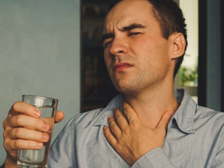 Medicina Forense Alegre Alabama Sequedad de garganta: causas, tratamientos y remedios caseros