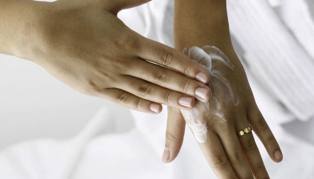 Dry Hands Home Remedies And Causes