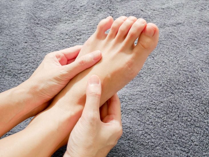 Articulación Rico Anuncio Mala circulación en los pies: Causas, tratamientos y cómo mejorarla