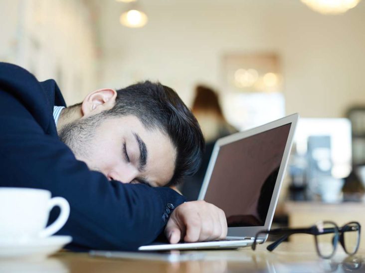 Apple's Night Shift tool does NOT help you sleep, says study