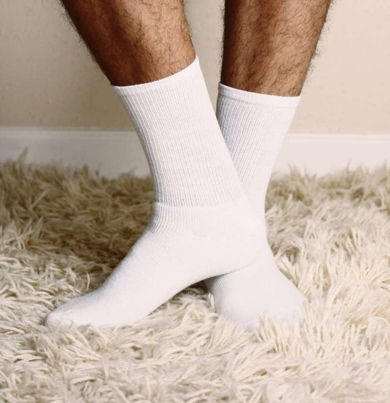 Sweaty feet: 12 tips to prevent and get rid of them