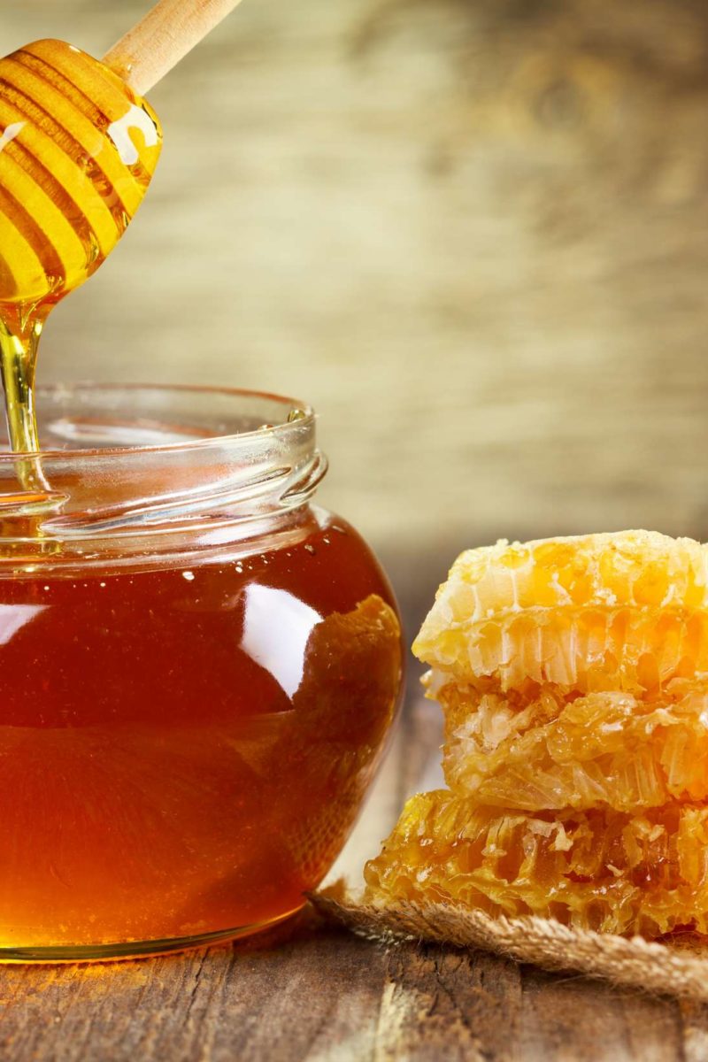 8 Home Remedies And Natural Treatments For Bee Stings