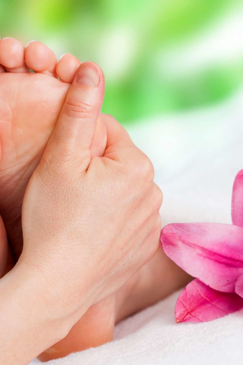 How to massage feet: 12 techniques for relaxation and pain relief