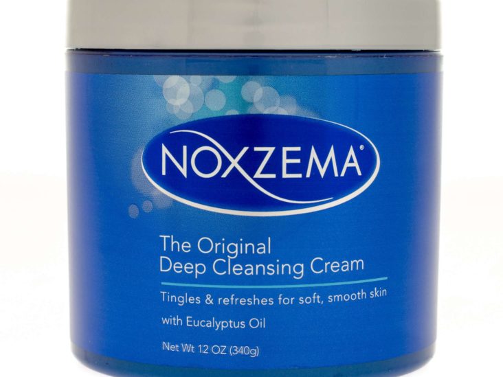 Noxzema for eczema: Uses, safety, and effectiveness