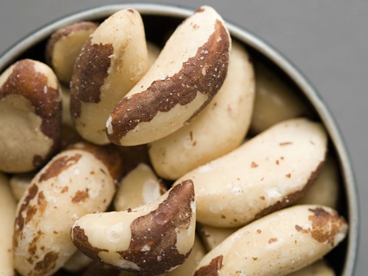 Brazil nuts: Health benefits, nutrition, and risks
