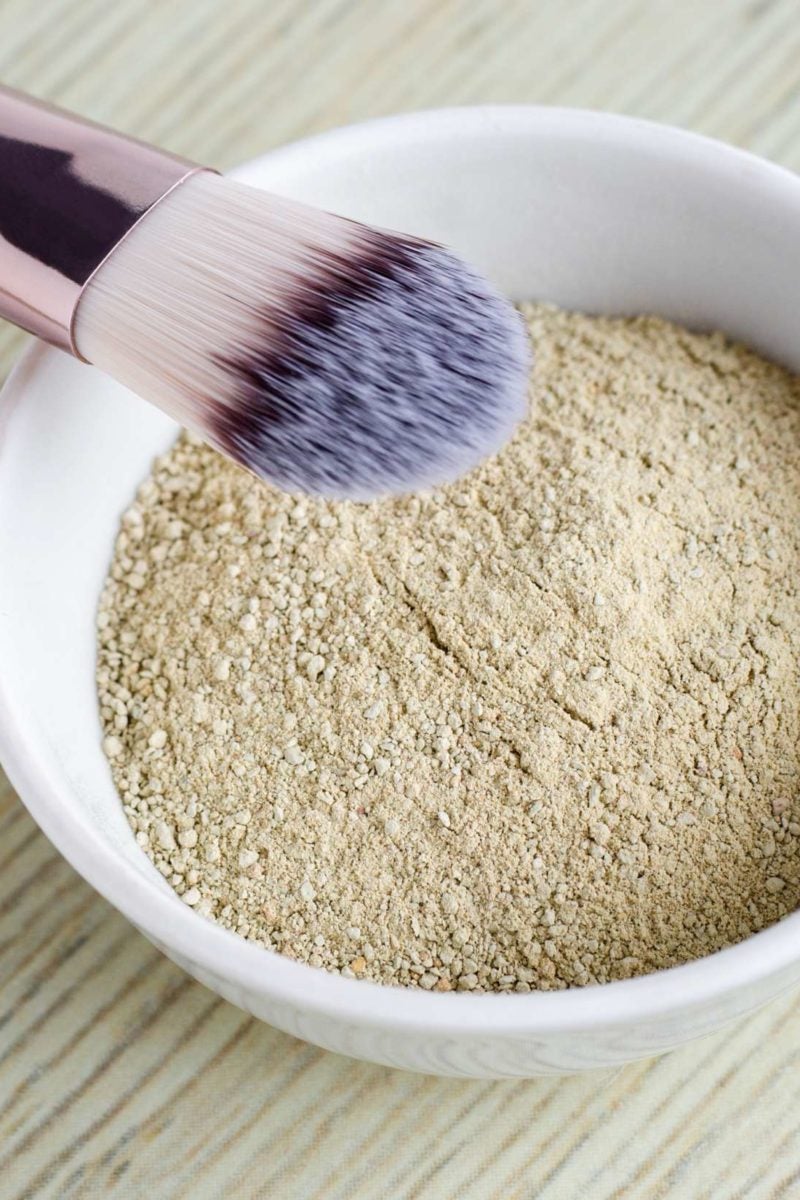 11 benefits of bentonite clay How to use it and side effects photo