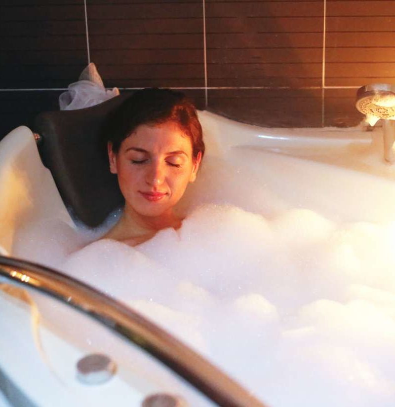 Whens the best time to take a warm bath for better sleep?