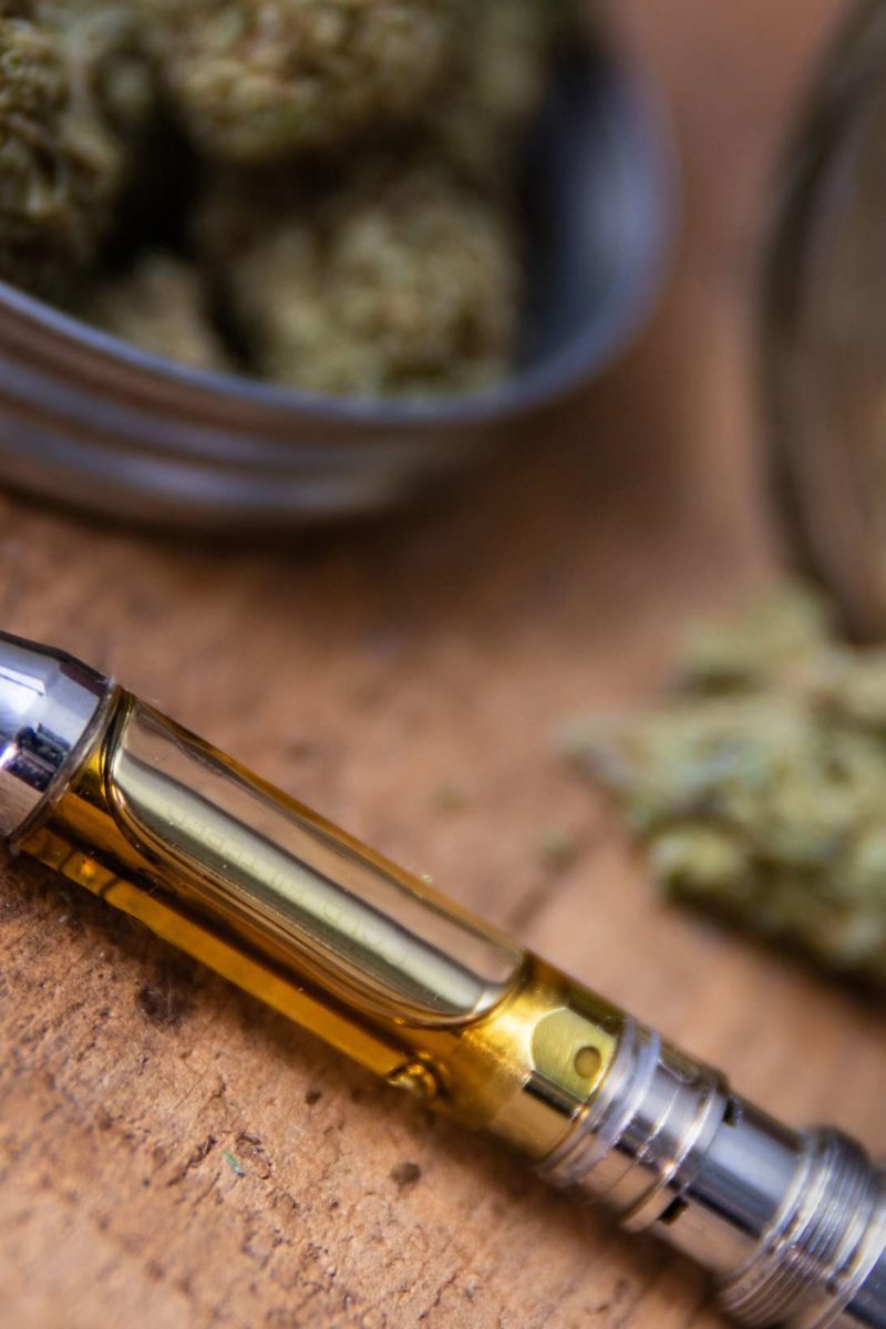 CBD vs. THC: Differences, benefits, and effects