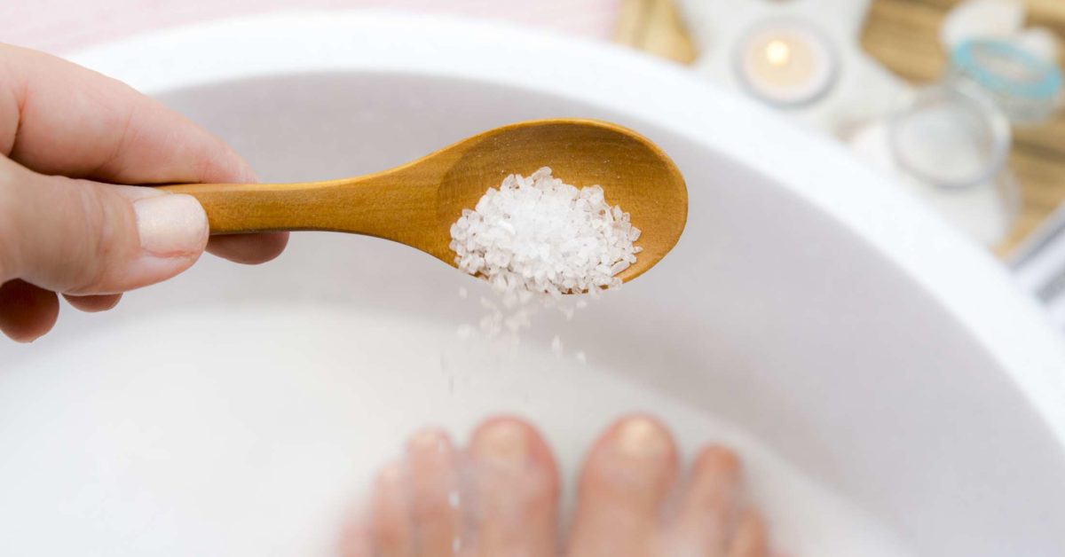 Epsom salt foot soak Benefits, howto guide, and other soaks