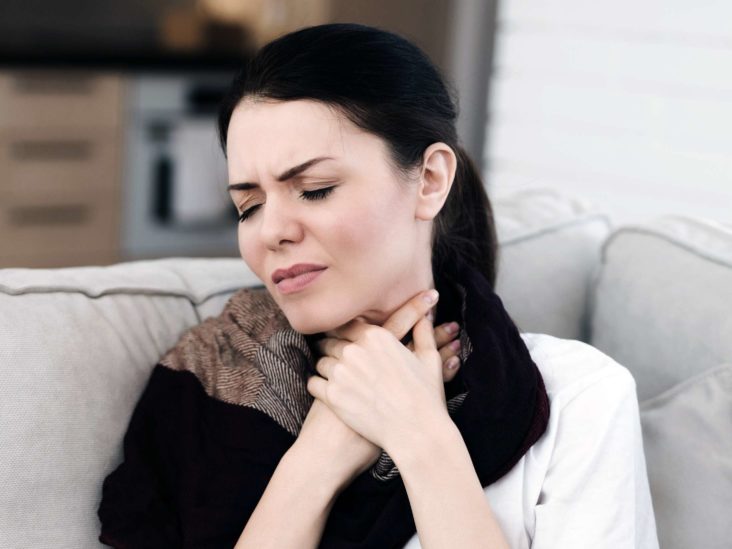 6 possible causes of rib cage pain