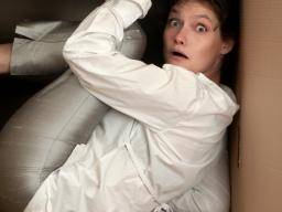 Claustrophobia: Causes, symptoms, and treatments