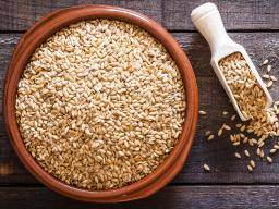 Flaxseed: Health benefits, nutrition, and risks