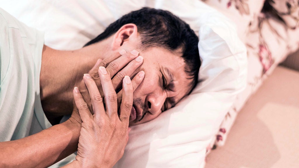 Swollen jaw Causes and when to see a doctor