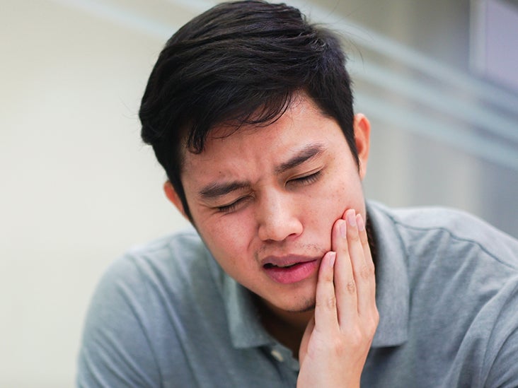 why-do-my-teeth-hurt-causes-treatment-and-more