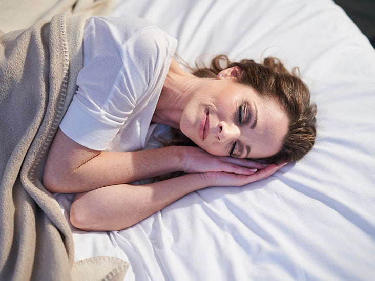 Best Pillows for Side Sleepers (2023) - Mattress Nerd