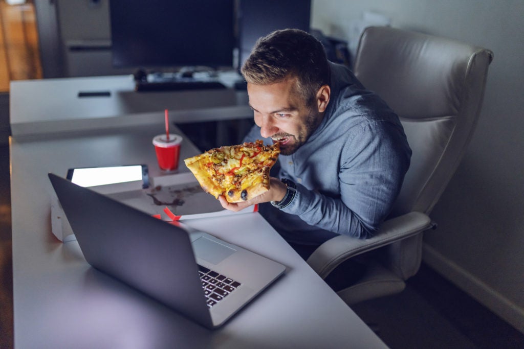 Six Effective Ways to Fight Late Night Cravings / Fitness / Weight Loss
