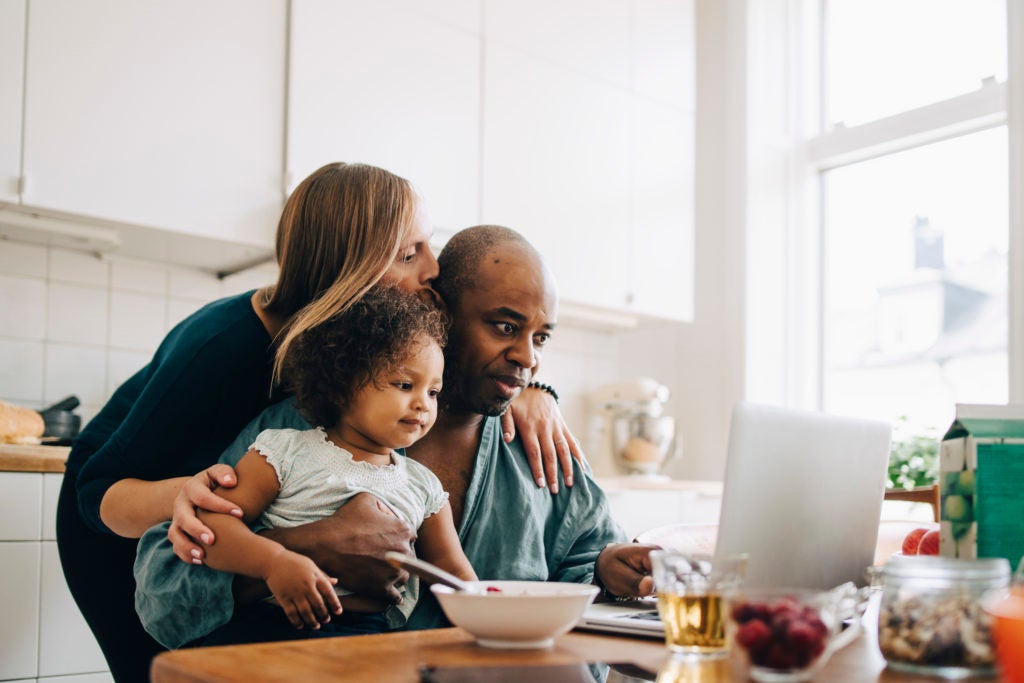 Parents’ brain activity synchronizes in each other’s presence