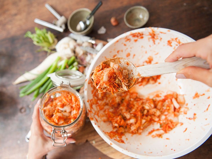 Best Foods To Eat And Avoid On An Upset Stomach
