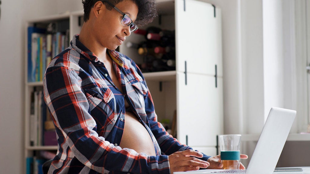 When does the third trimester start timeline