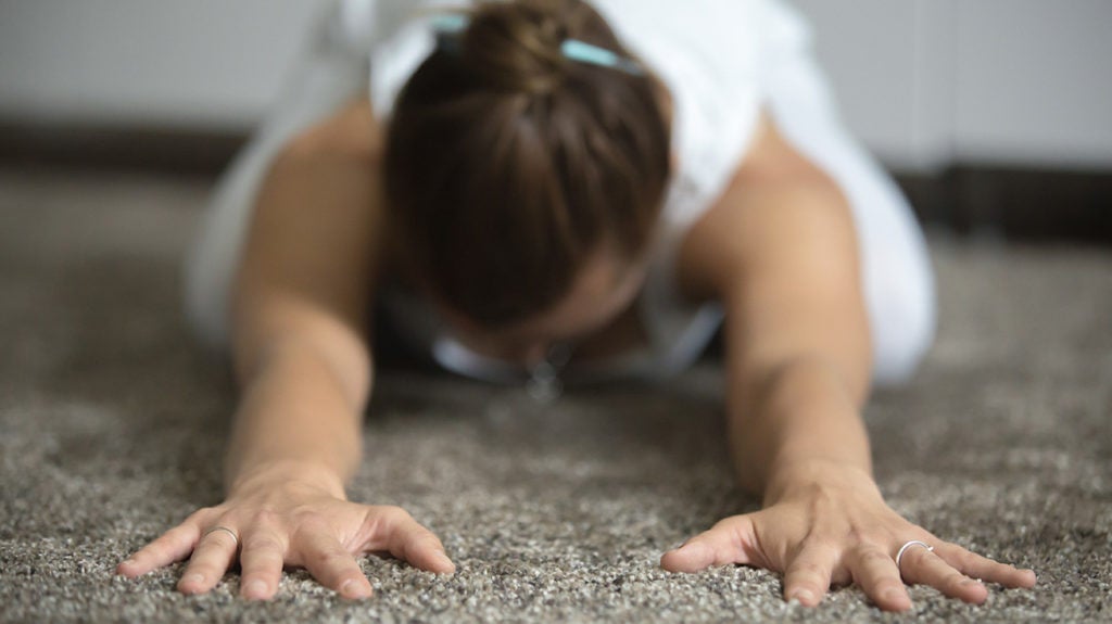 4 Different Ways To Stretch Carpet - The Carpet Stretch Test 