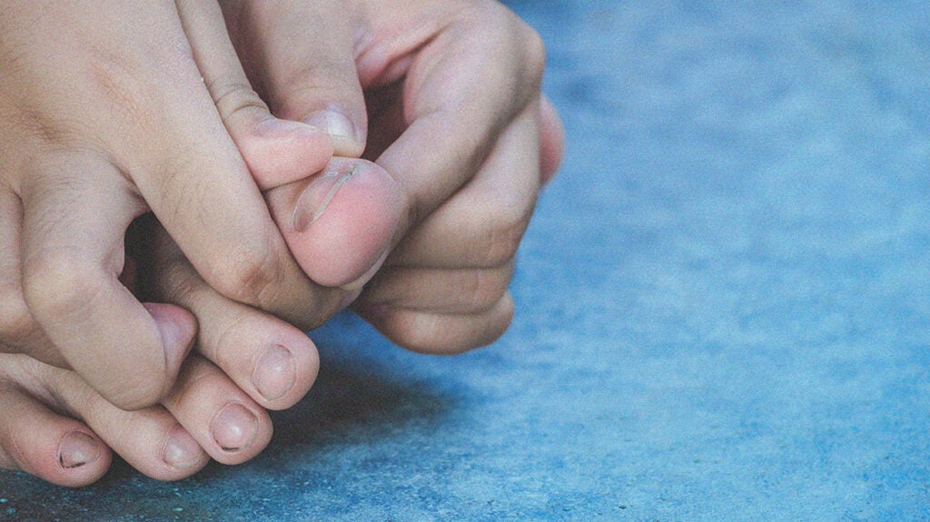 Toe Pain Causes, Symptoms, and Treatment Options
