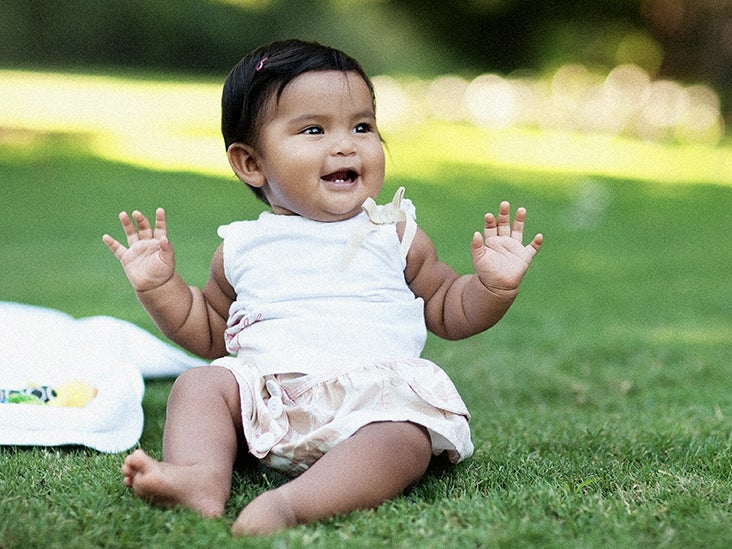 Baby doesn t sit deals up at 9 months