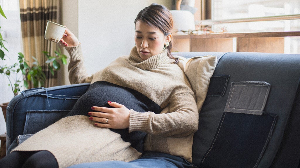 Feeling Cold During Pregnancy Causes And Symptoms