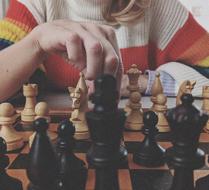 How chess helps brain function efficiently