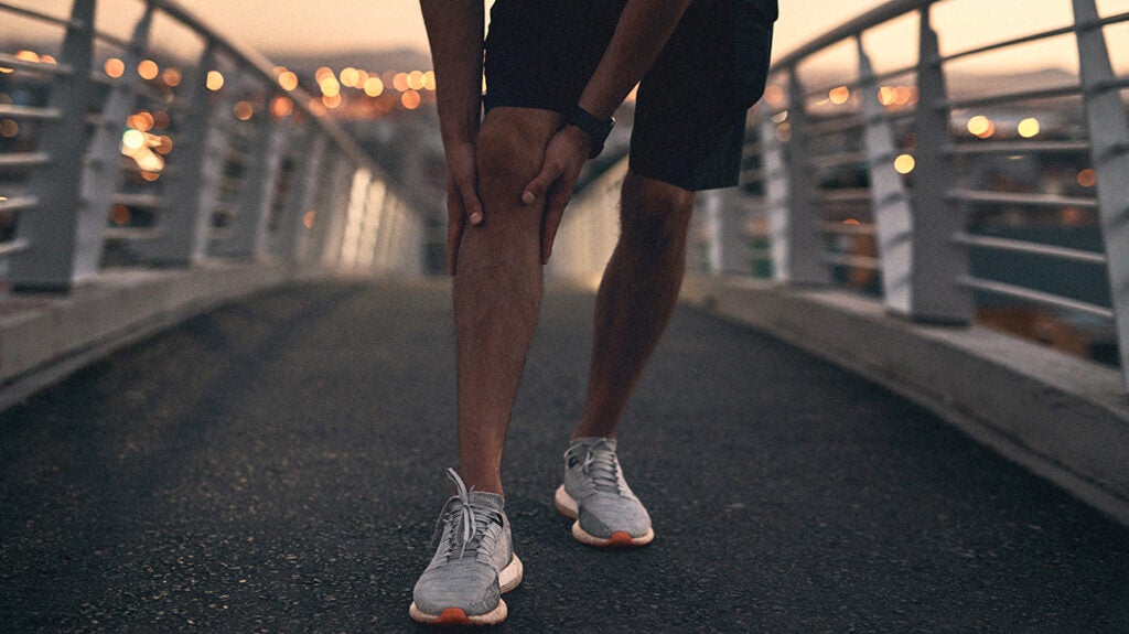 Pain in back of knee when straightening leg Causes and treatment