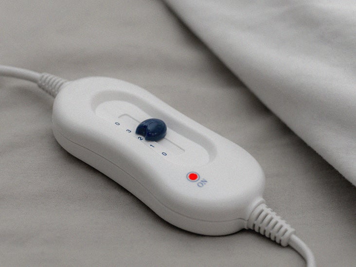 Are electric blankets safe? How to use safely and alternatives