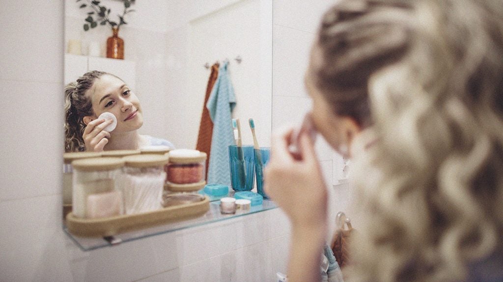 Rose water for acne Does it work? Benefits and how to use