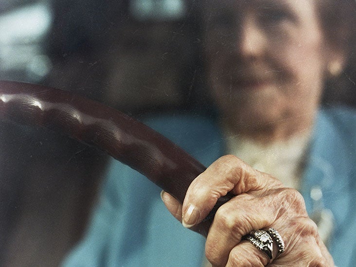 Elderly onset rheumatoid arthritis Symptoms and treatments