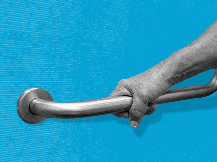 4 Facts to Know About Bathroom Grab Bars