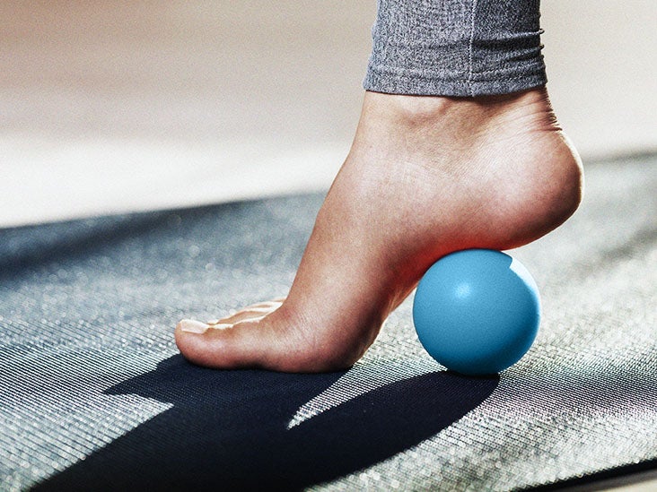 Plantar fasciitis stretches: 6 exercises for heel pain relief