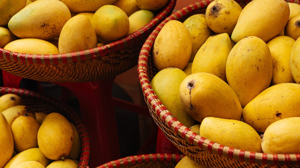 Mangoes: Benefits, nutrition, and recipes