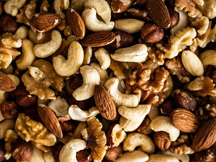 The best nuts to lower cholesterol: Research and nutrition