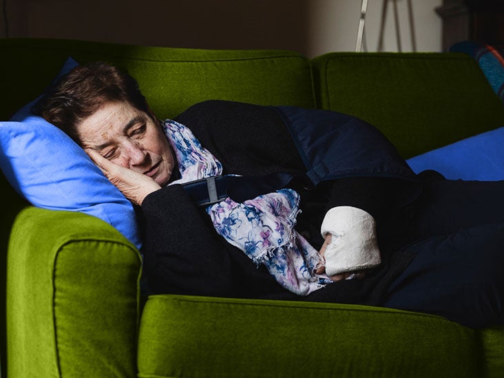 Frequent napping may be a sign of higher risks of stroke, hypertension - Medical News Today