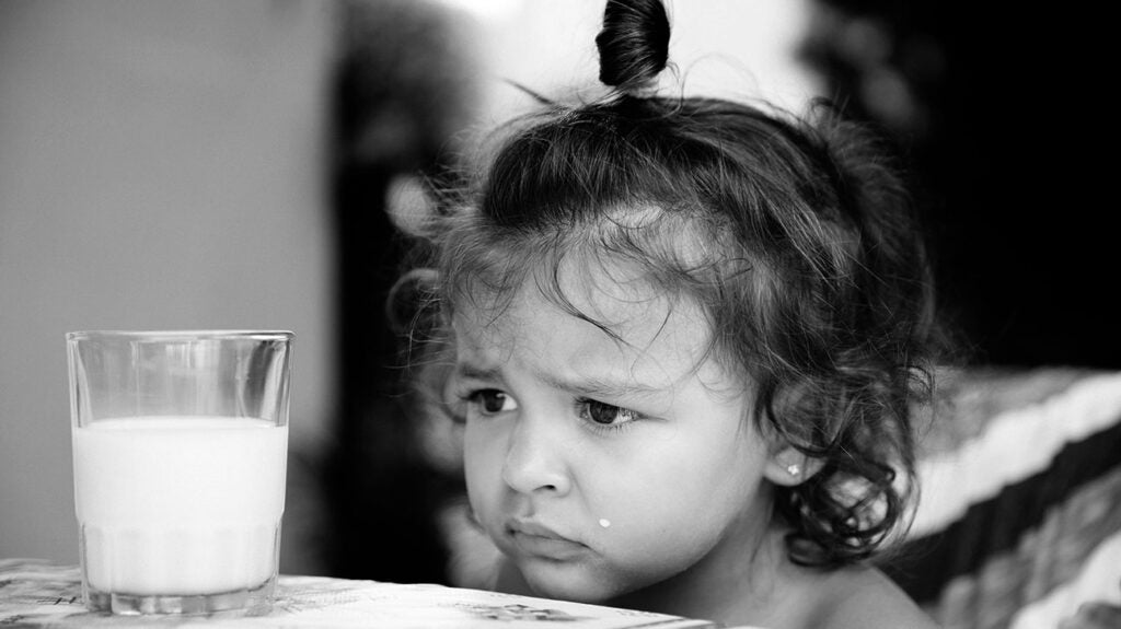 Milk allergy in babies Causes, symptoms, and diagnosis